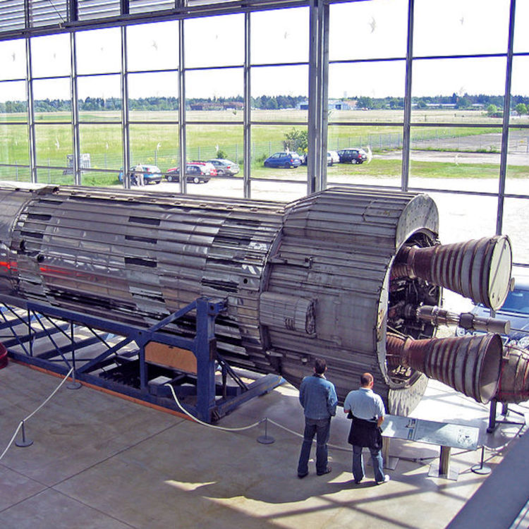 Images Learn/14_WC_1969_John_McCullagh_Blue_Streak.jpeg